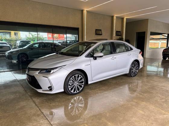 TOYOTA COROLLA 1.8 VVT-I HYBRID FLEX ALTIS PREMIUM CVT TOYOTA COROLLA 1.8 VVT-I HYBRID FLEX ALTIS PREMIUM CVT
